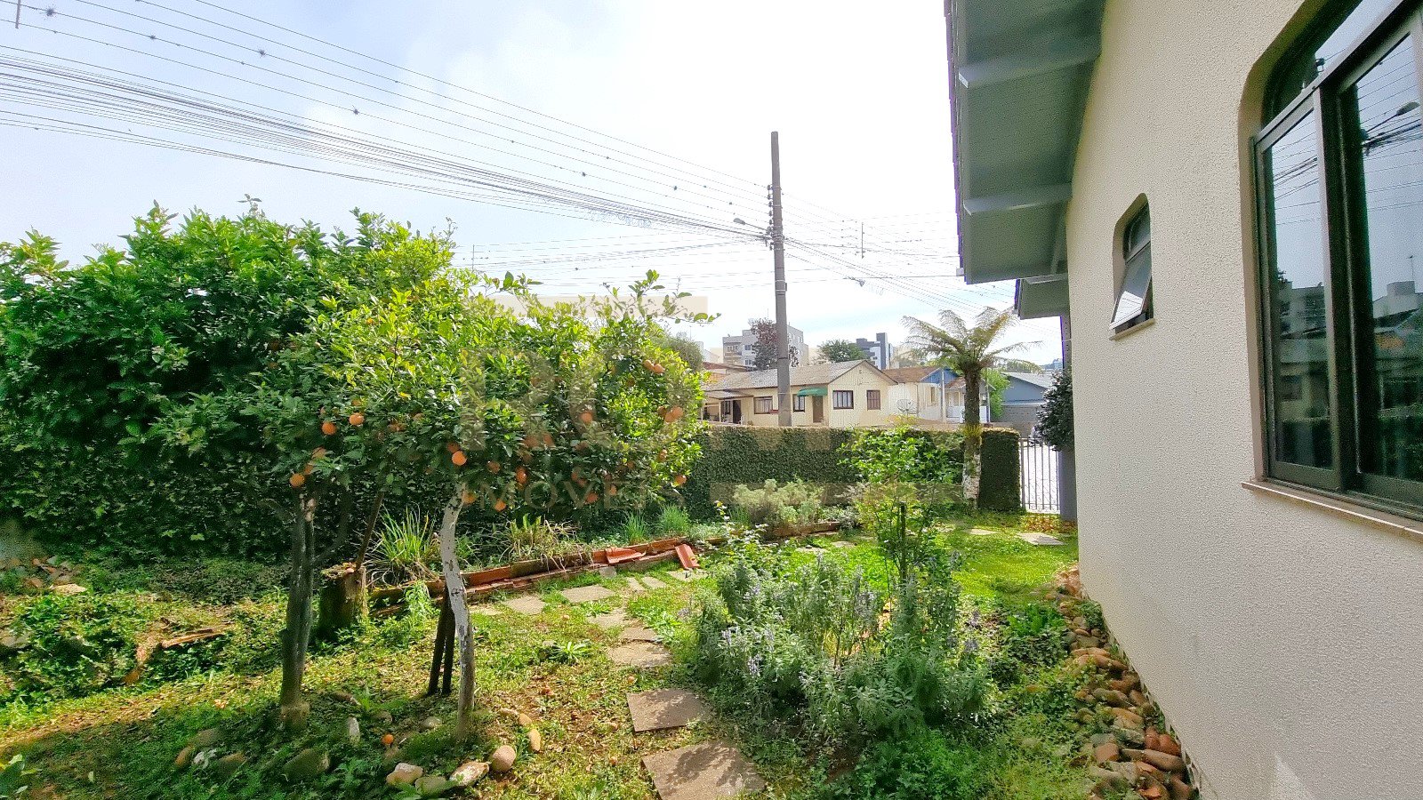 CASA AMPLA, BEM LOCALIZADA - MAIS PROCURADA — foto 31