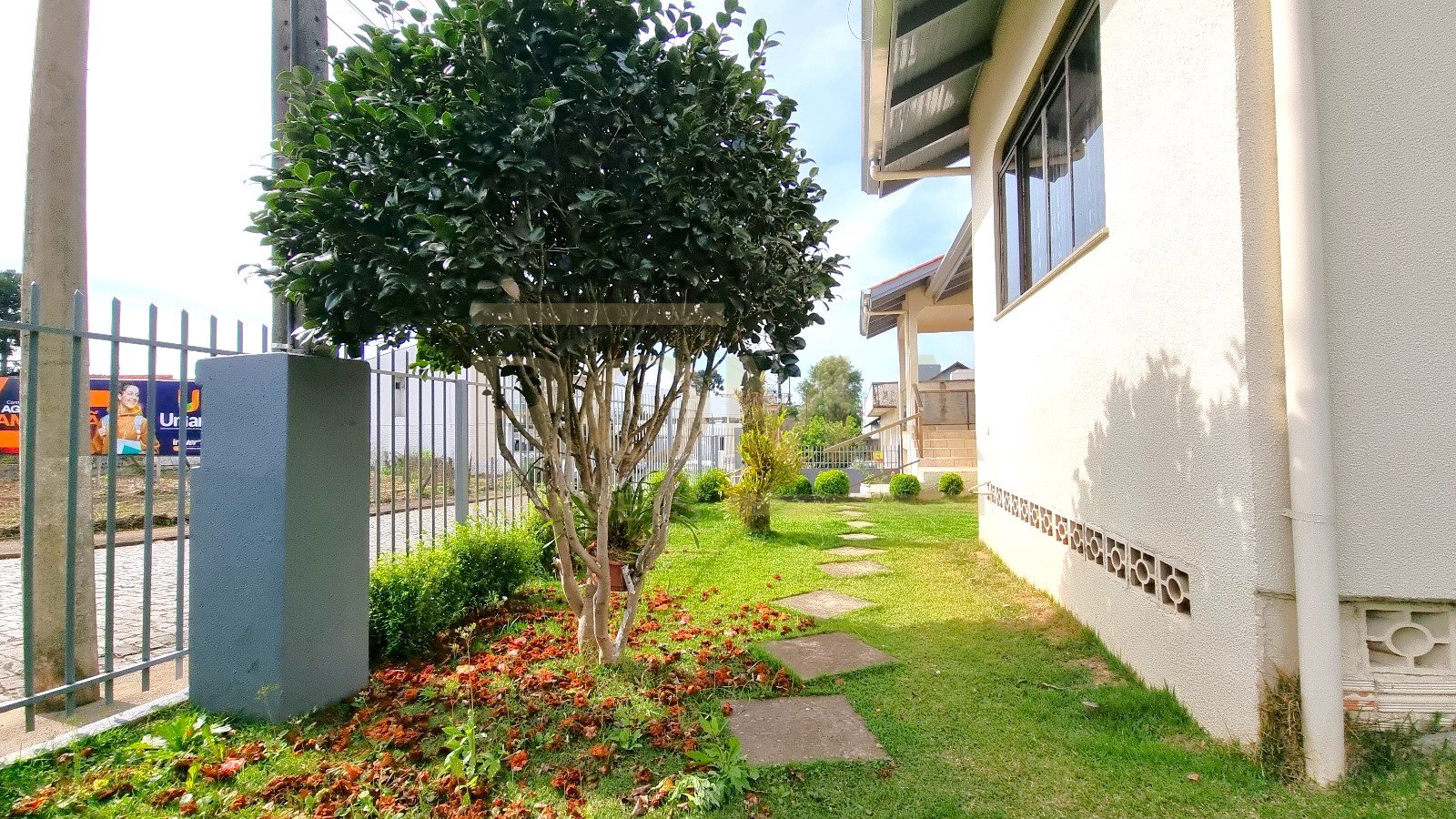 CASA AMPLA, BEM LOCALIZADA - MAIS PROCURADA — foto 29