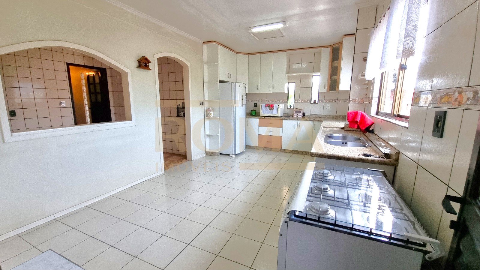 CASA AMPLA, BEM LOCALIZADA - MAIS PROCURADA — foto 11