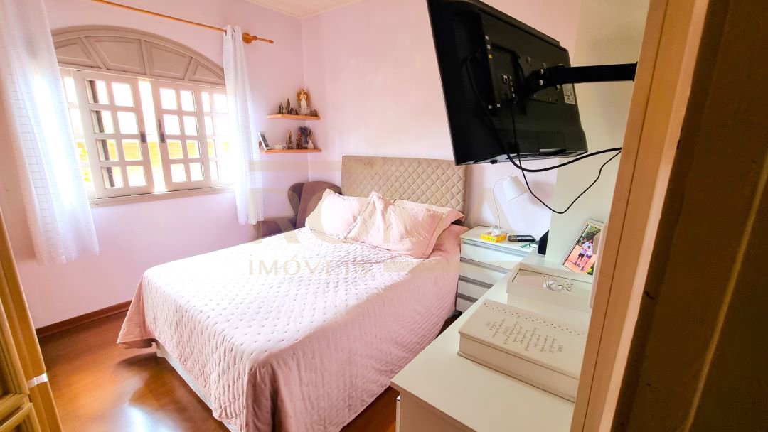 CASA NO CENTRO DA CIDADE — foto 7