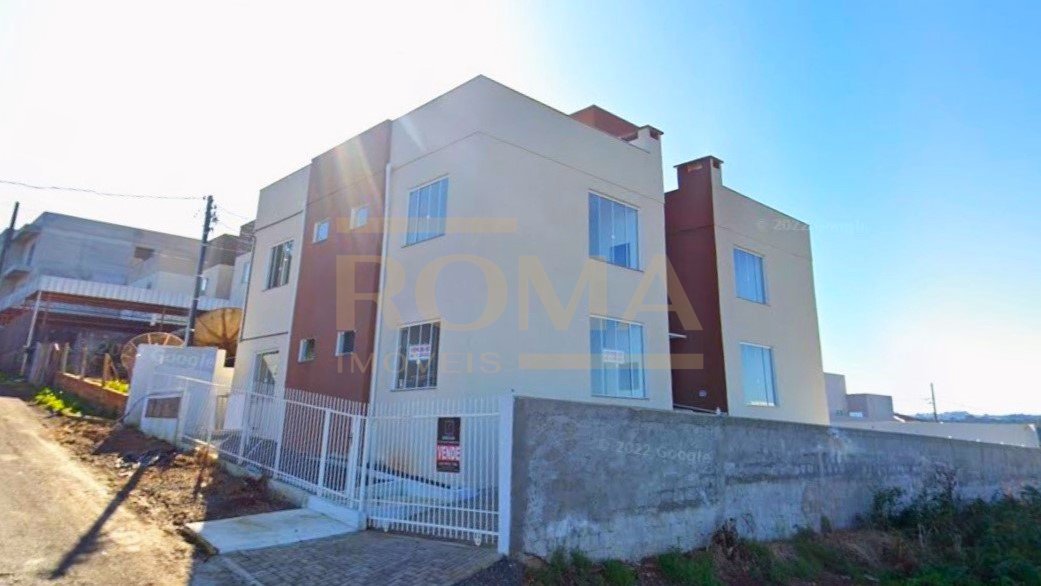 APARTAMENTO ESPAÇOSO, SEMI MOBILIADO E 2 VAGAS DE GARAGEM