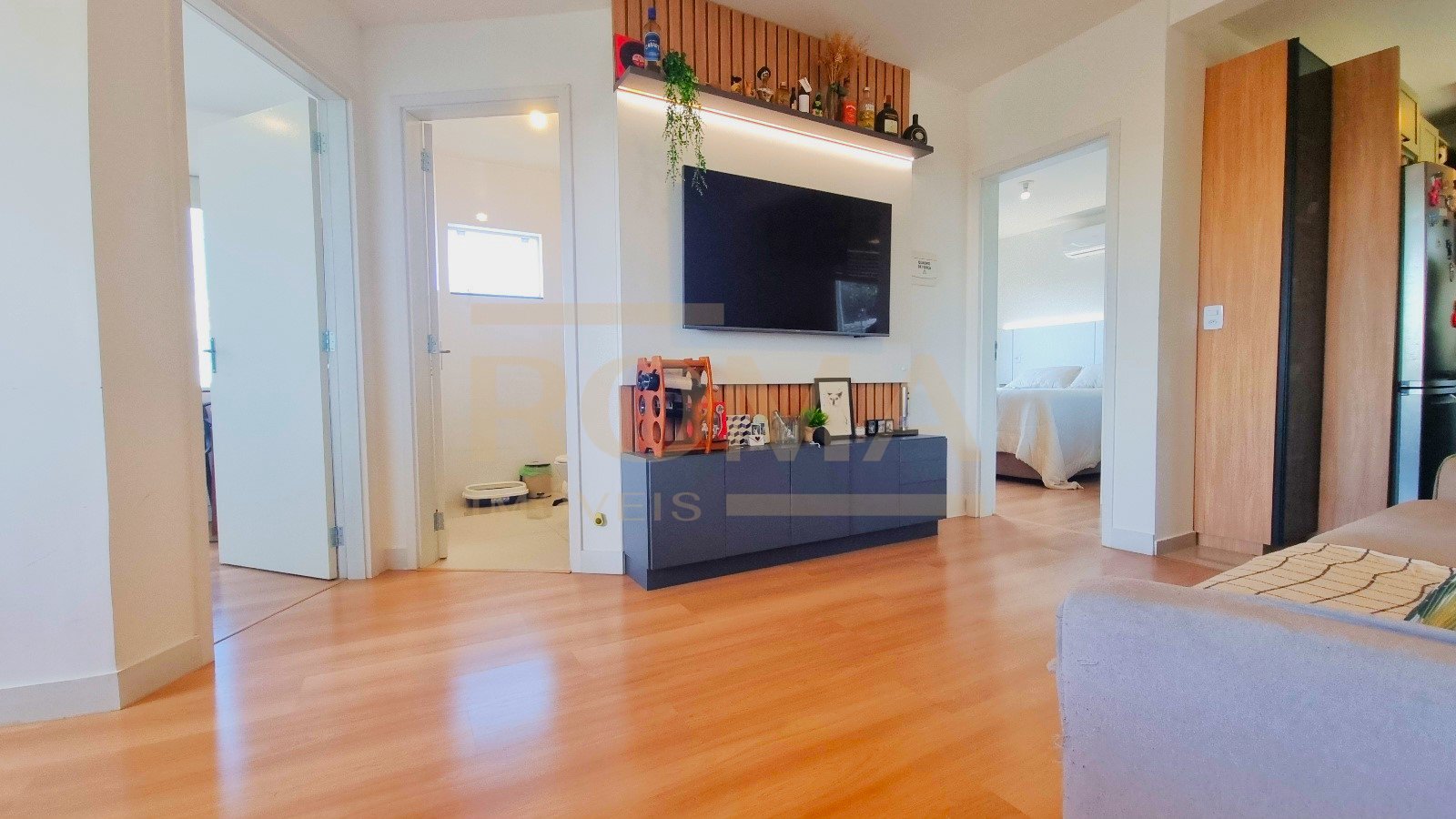 APARTAMENTO ESPAÇOSO, SEMI MOBILIADO E 2 VAGAS DE GARAGEM — foto 13