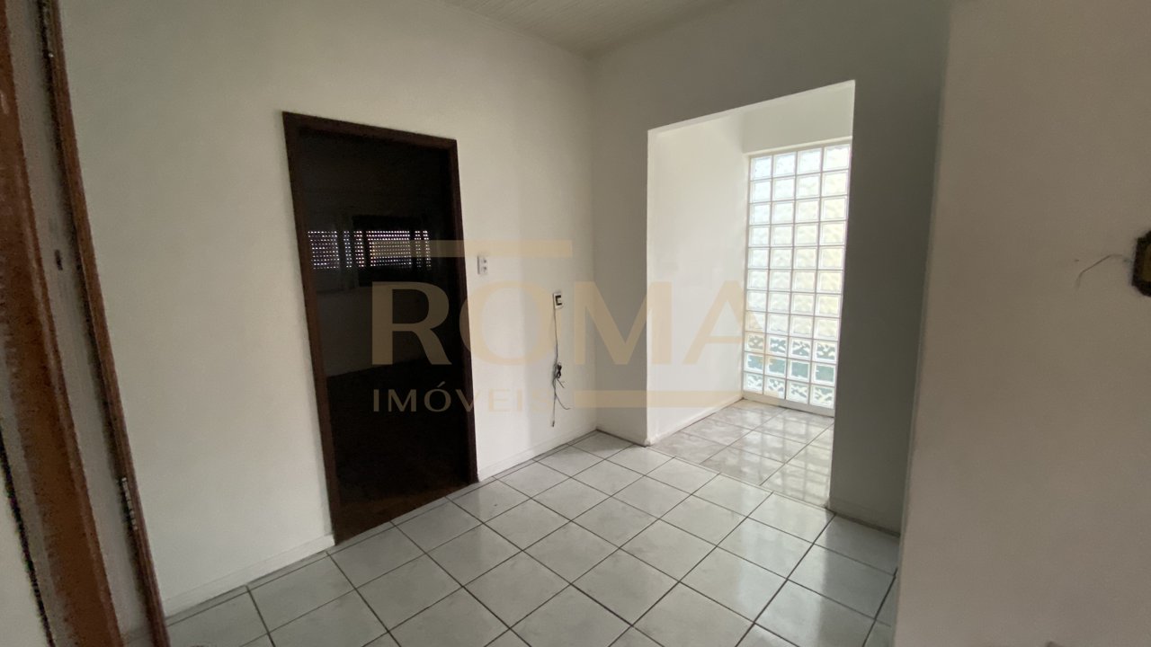 APARTAMENTO EM CIMA DA LOJA MORANO - RUA SENADOR SALGADO FILHO — foto 2