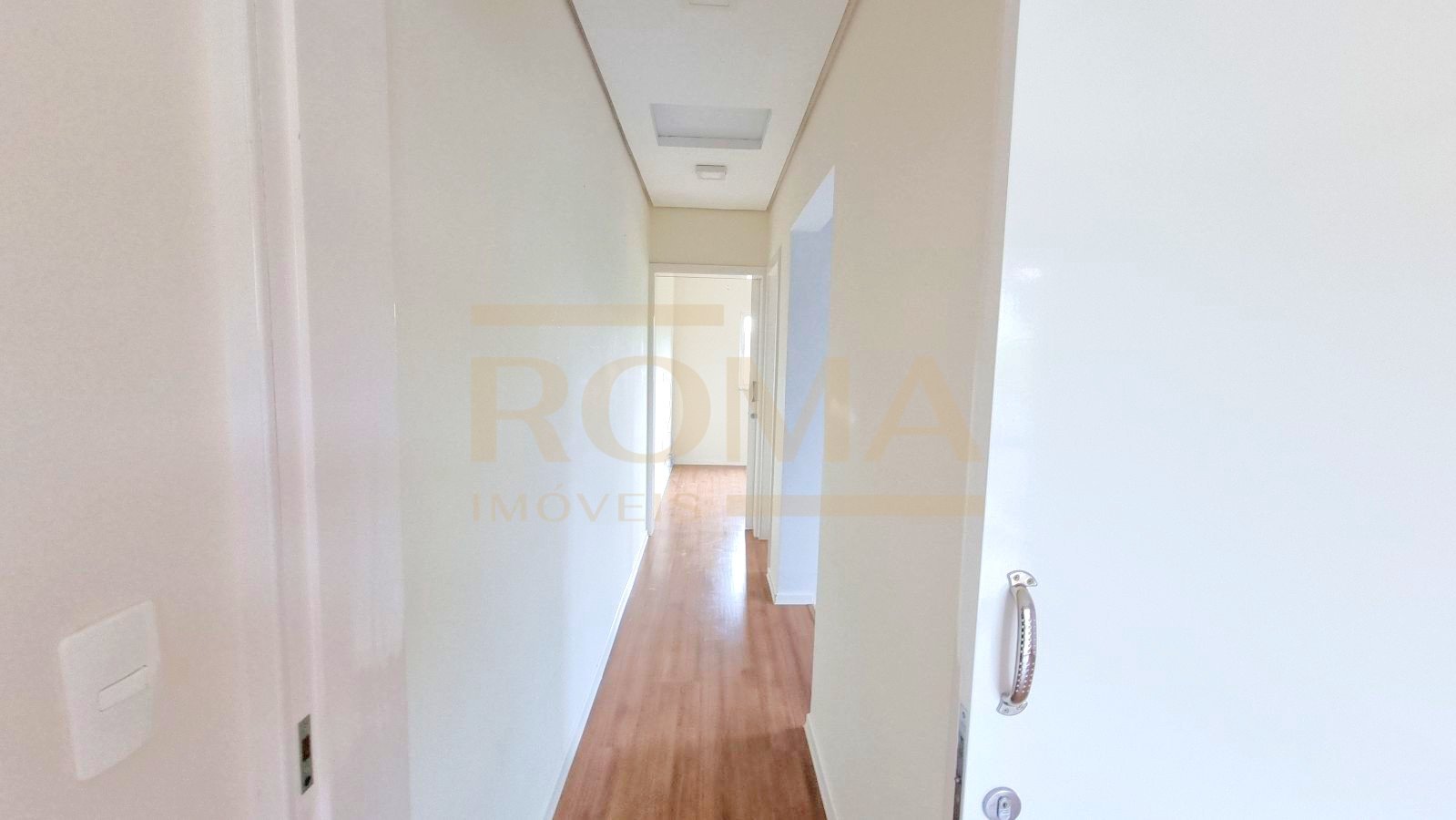 CASA GEMINADA COM 3 PAVIMENTOS — foto 2