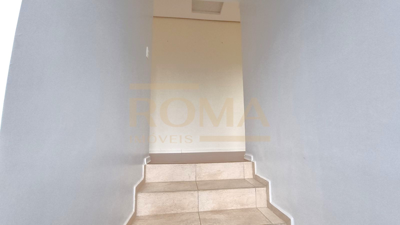 CASA GEMINADA COM 3 PAVIMENTOS — foto 3