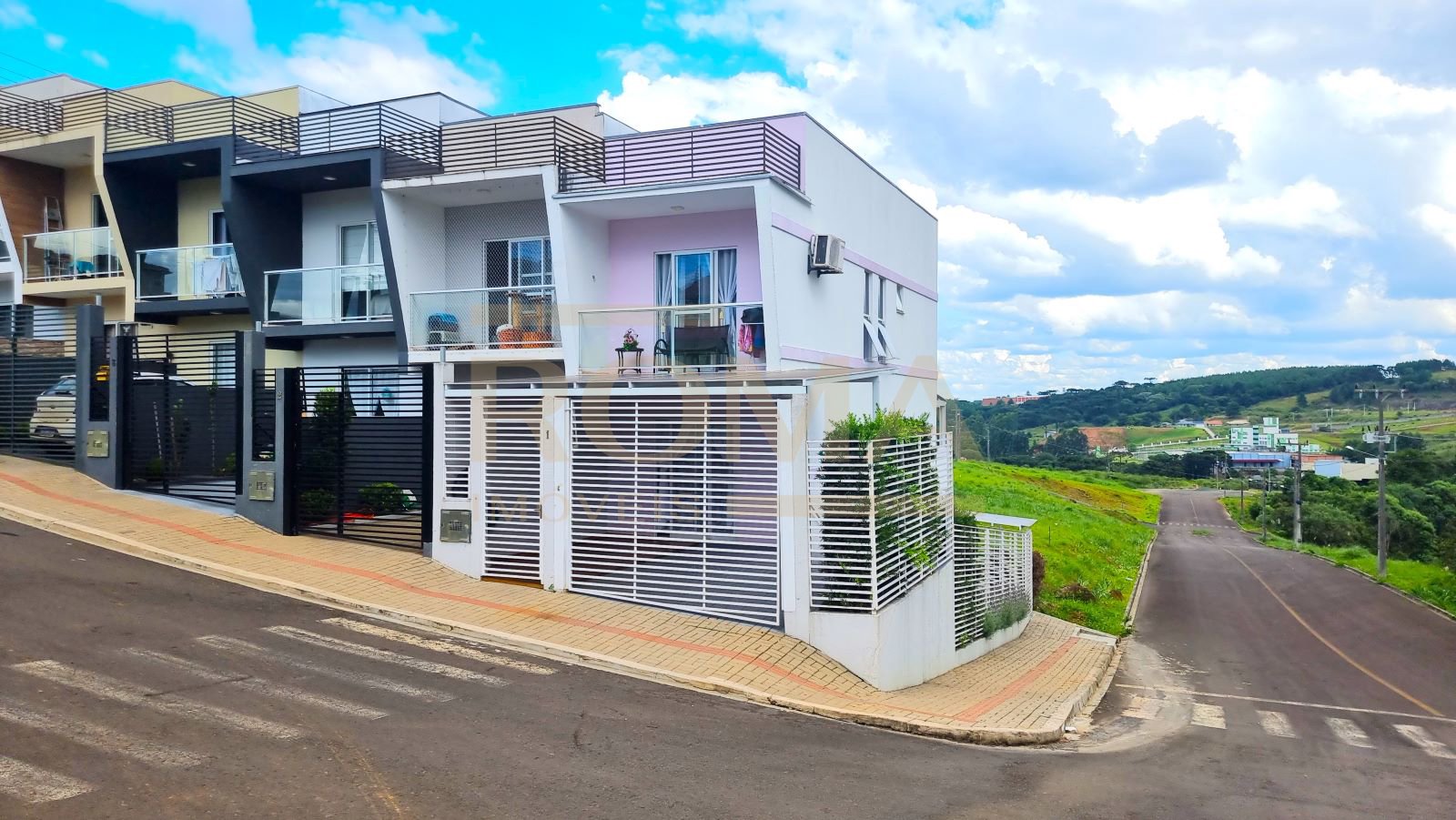 CASA GEMINADA COM 3 PAVIMENTOS — foto 10