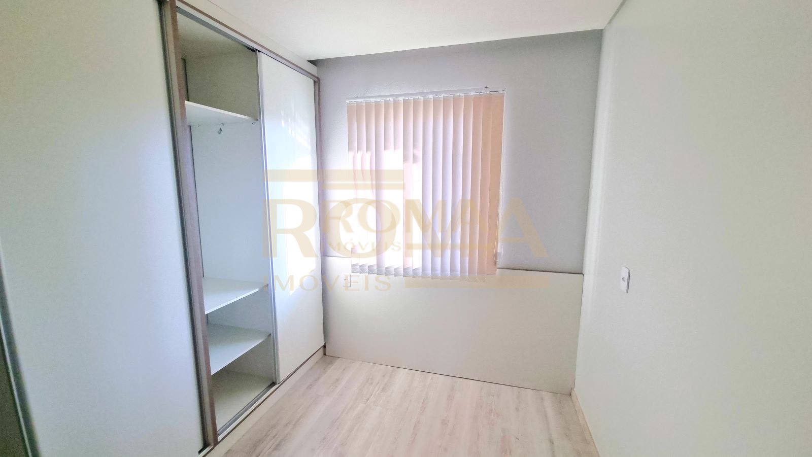CASA GEMINADA SEMI MOBILIADA — foto 4