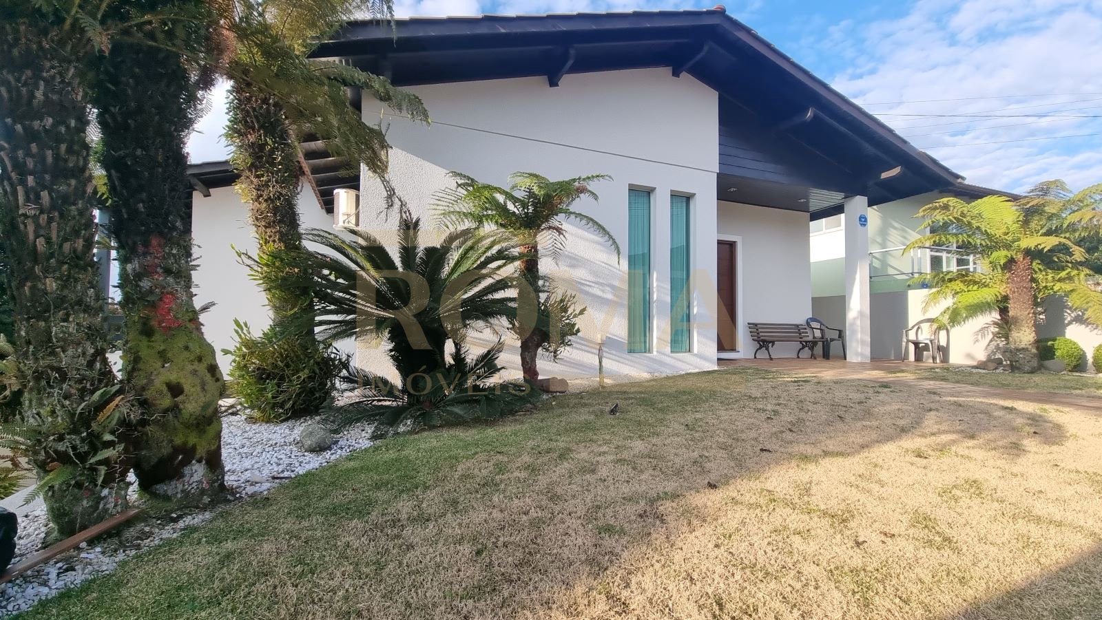 CASA EM ALTO PADRÃO - COM PISCINA — foto 13