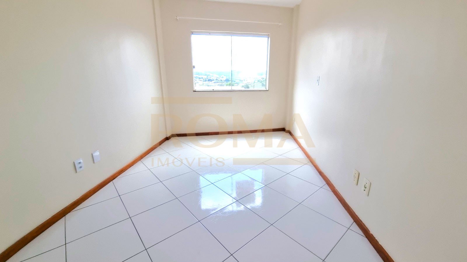 APARTAMENTO SEMI MOBILIADO PRÓX A UPA — foto 3