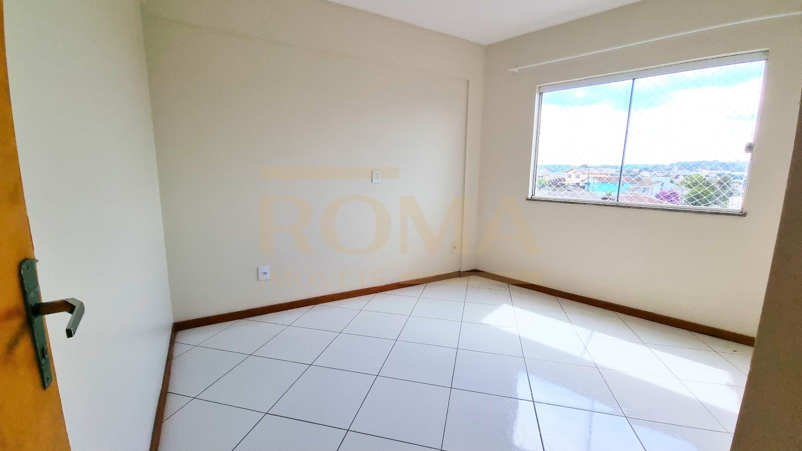 APARTAMENTO SEMI MOBILIADO PRÓX A UPA — foto 5
