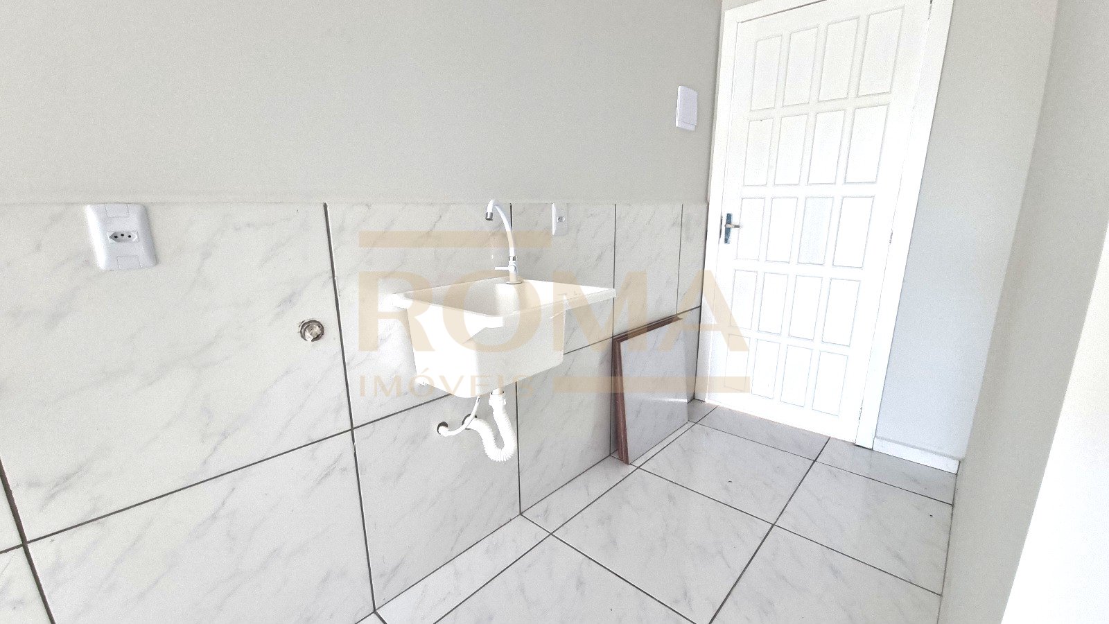 CASA GEMINADA NOVA — foto 13