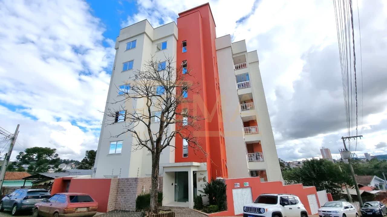APARTAMENTO SEMI MOBILIADO E BEM LOCALIZADO