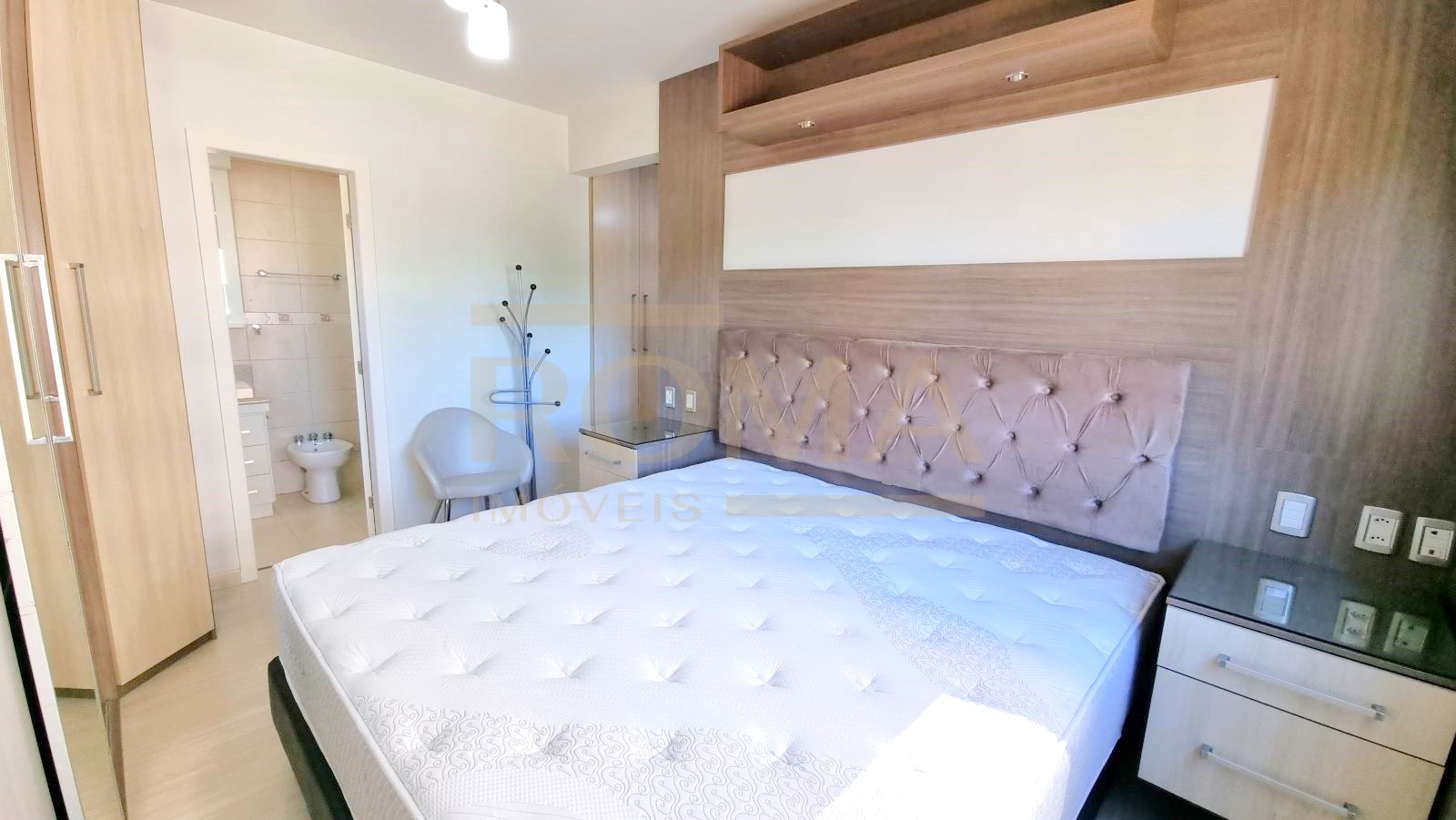 APARTAMENTO MOBILIADO, ESPAÇOSO E CONFORTÁVEL COM 2 SACADAS — foto 11