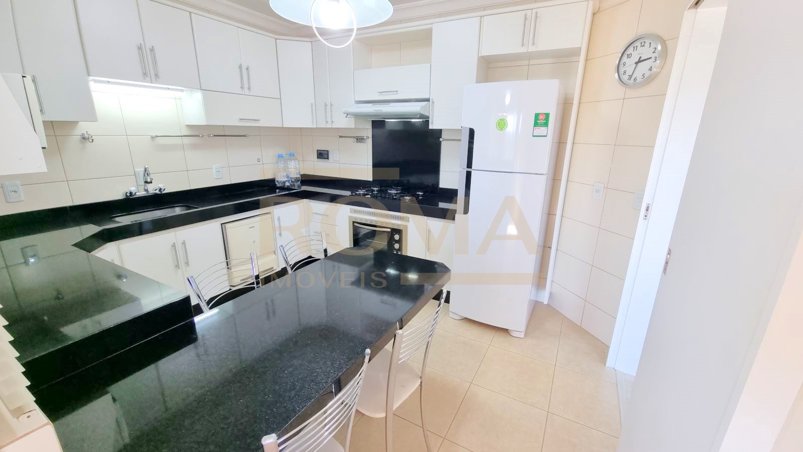 APARTAMENTO MOBILIADO, ESPAÇOSO E CONFORTÁVEL COM 2 SACADAS — foto 23