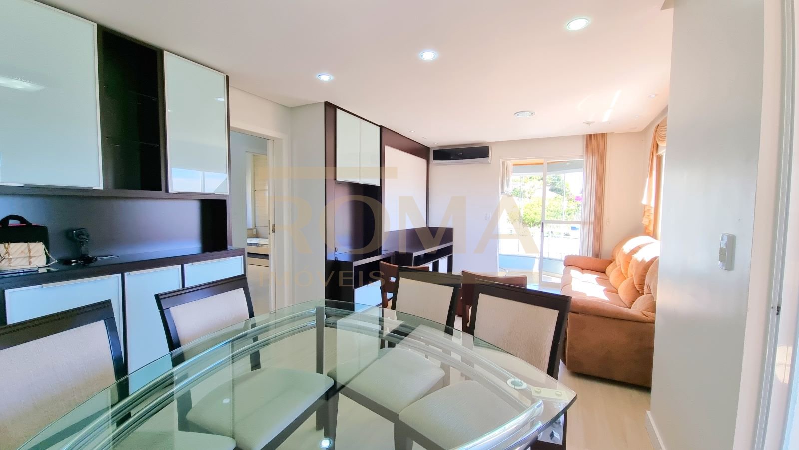APARTAMENTO MOBILIADO, ESPAÇOSO E CONFORTÁVEL COM 2 SACADAS — foto 28