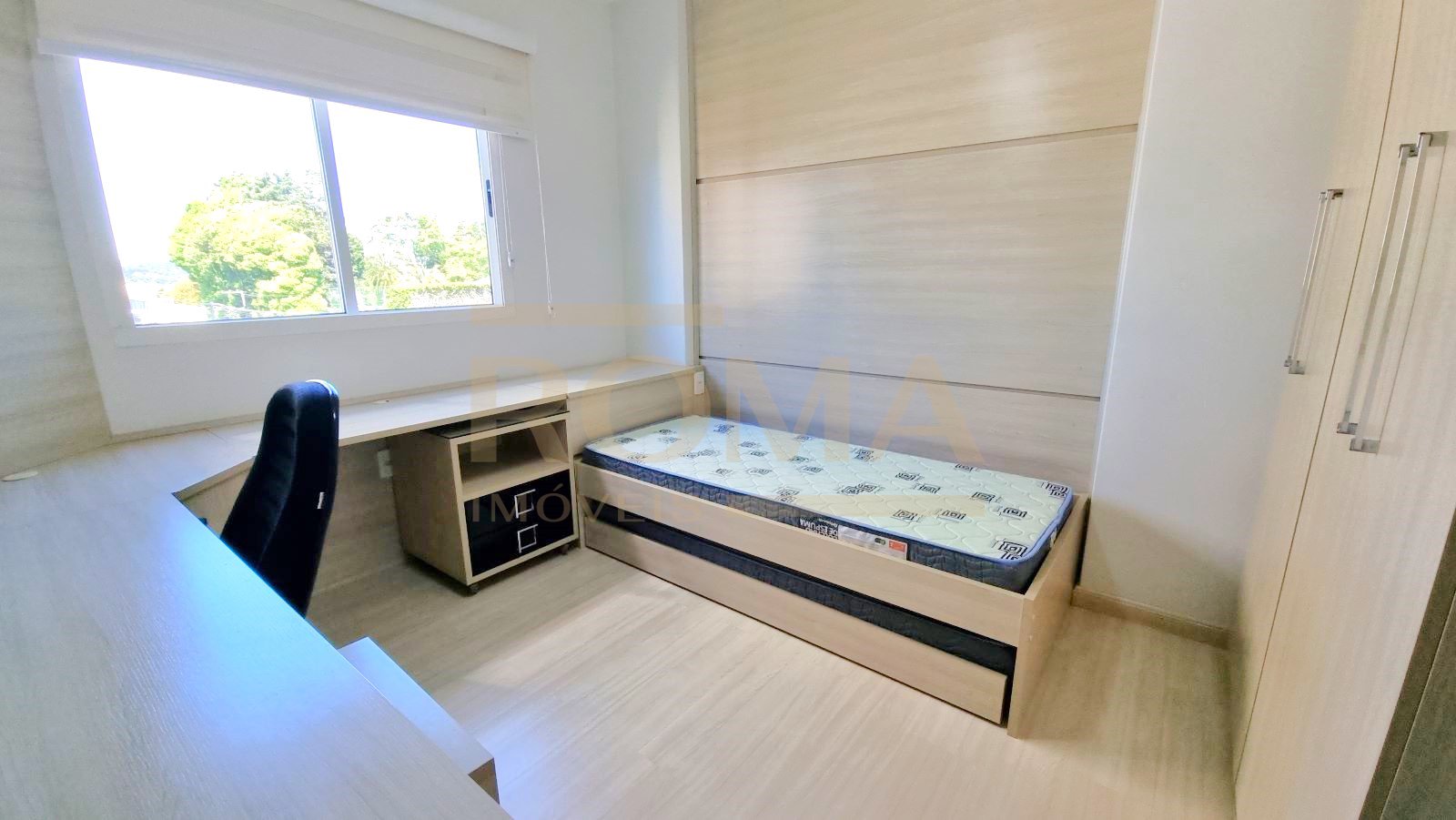 APARTAMENTO MOBILIADO, ESPAÇOSO E CONFORTÁVEL COM 2 SACADAS — foto 14