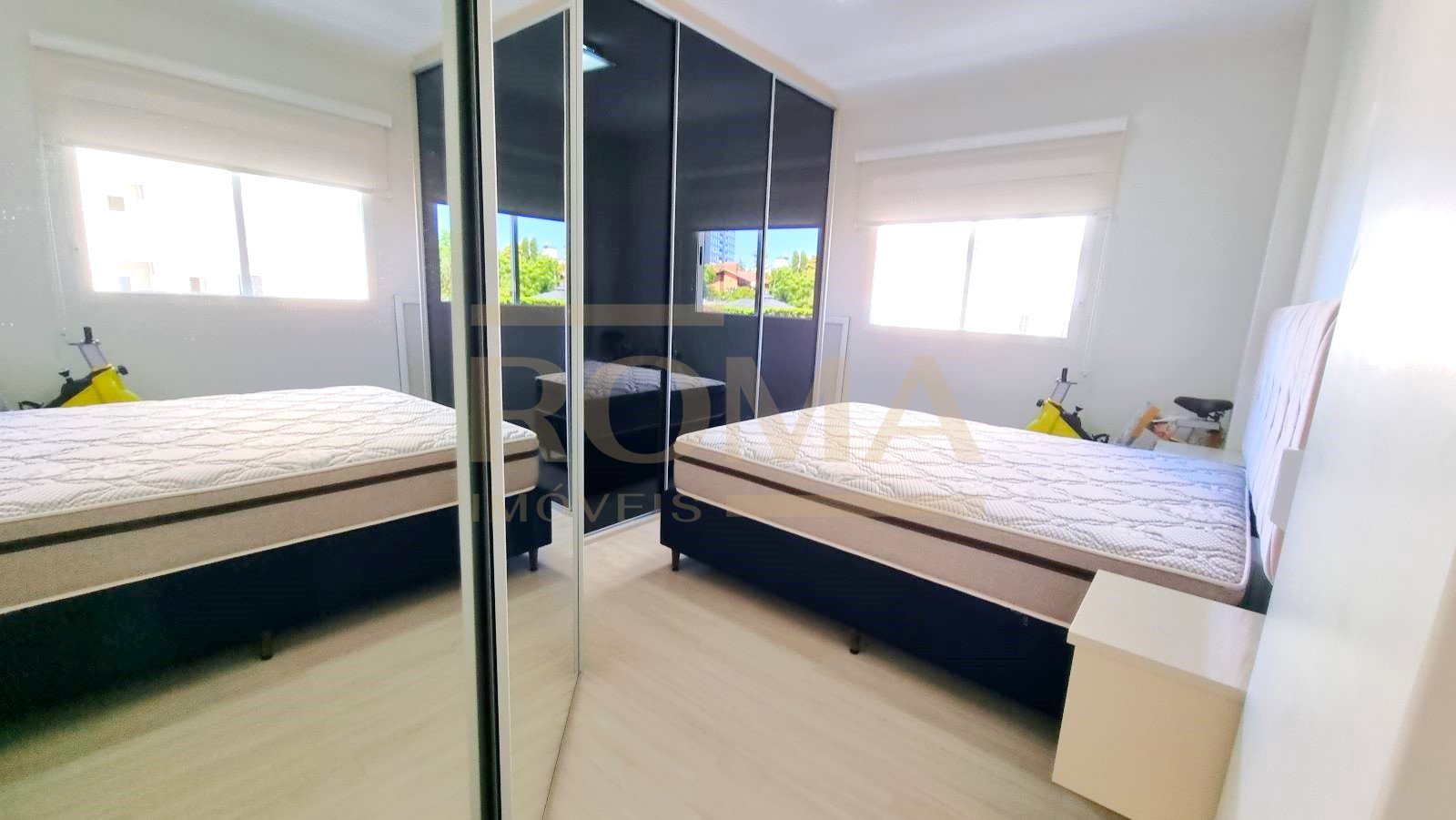 APARTAMENTO MOBILIADO, ESPAÇOSO E CONFORTÁVEL COM 2 SACADAS — foto 18