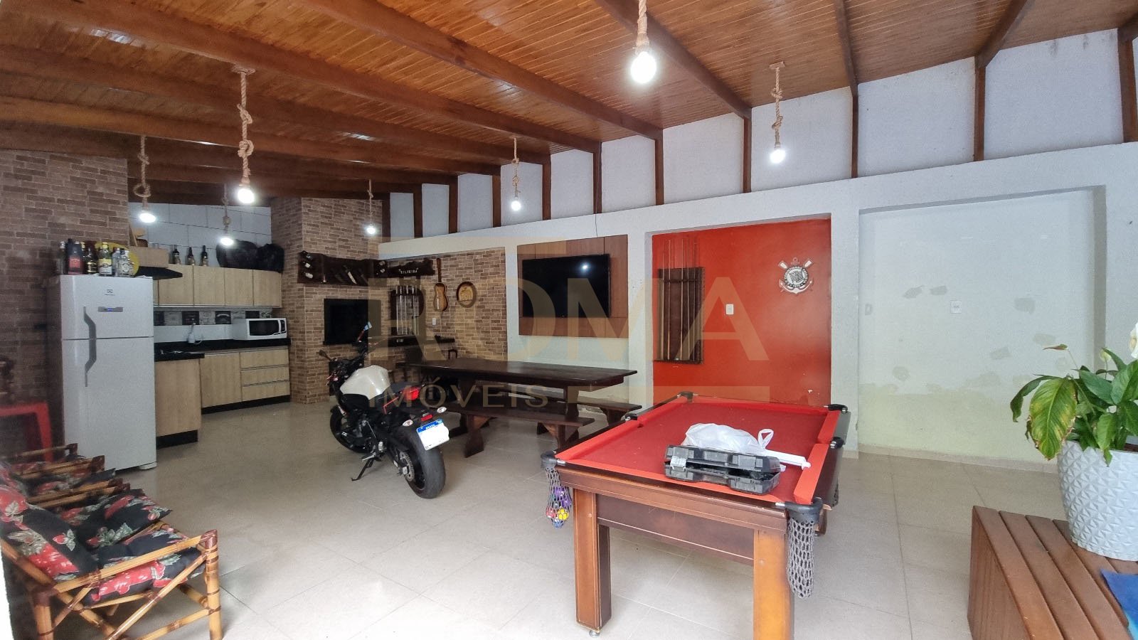CASA COM SALÃO E PISCINA COBERTA AQUECIDA  — foto 8