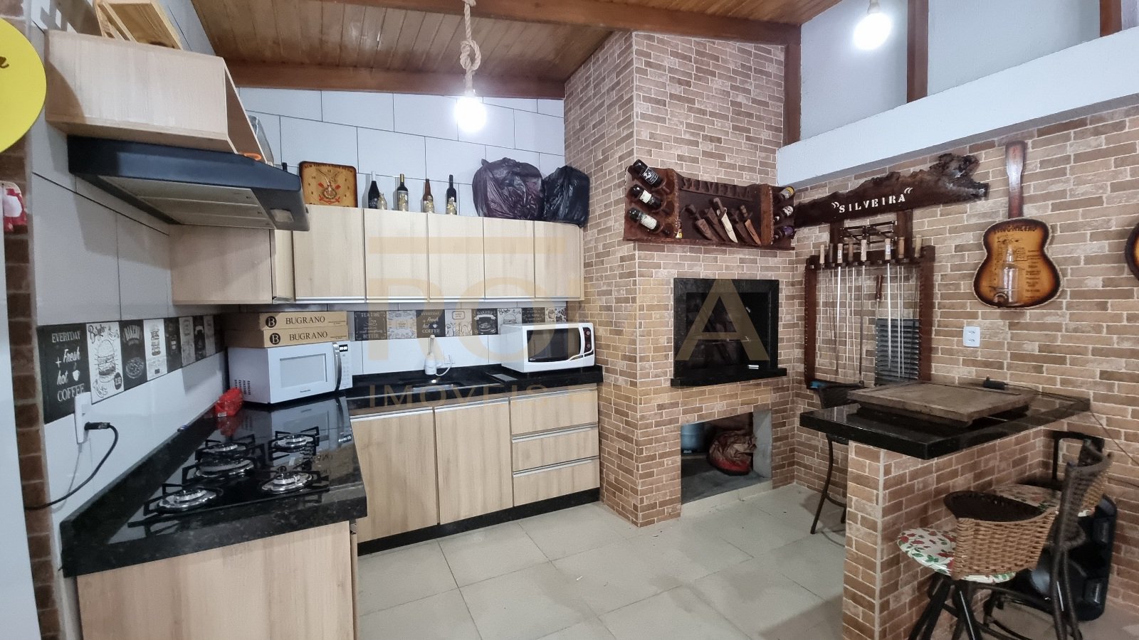 CASA COM SALÃO E PISCINA COBERTA AQUECIDA  — foto 29