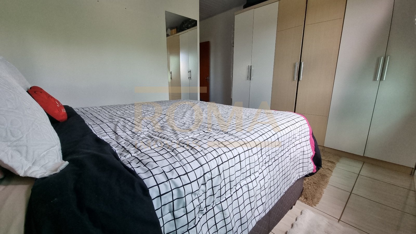 CASA COM SALÃO E PISCINA COBERTA AQUECIDA  — foto 18