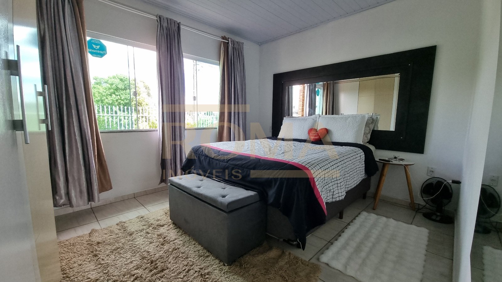 CASA COM SALÃO E PISCINA COBERTA AQUECIDA  — foto 17