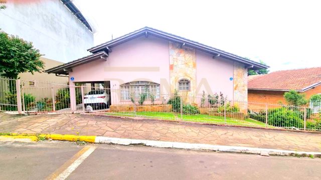 CASA NO CENTRO PARA LOCAÇÃO — foto 1