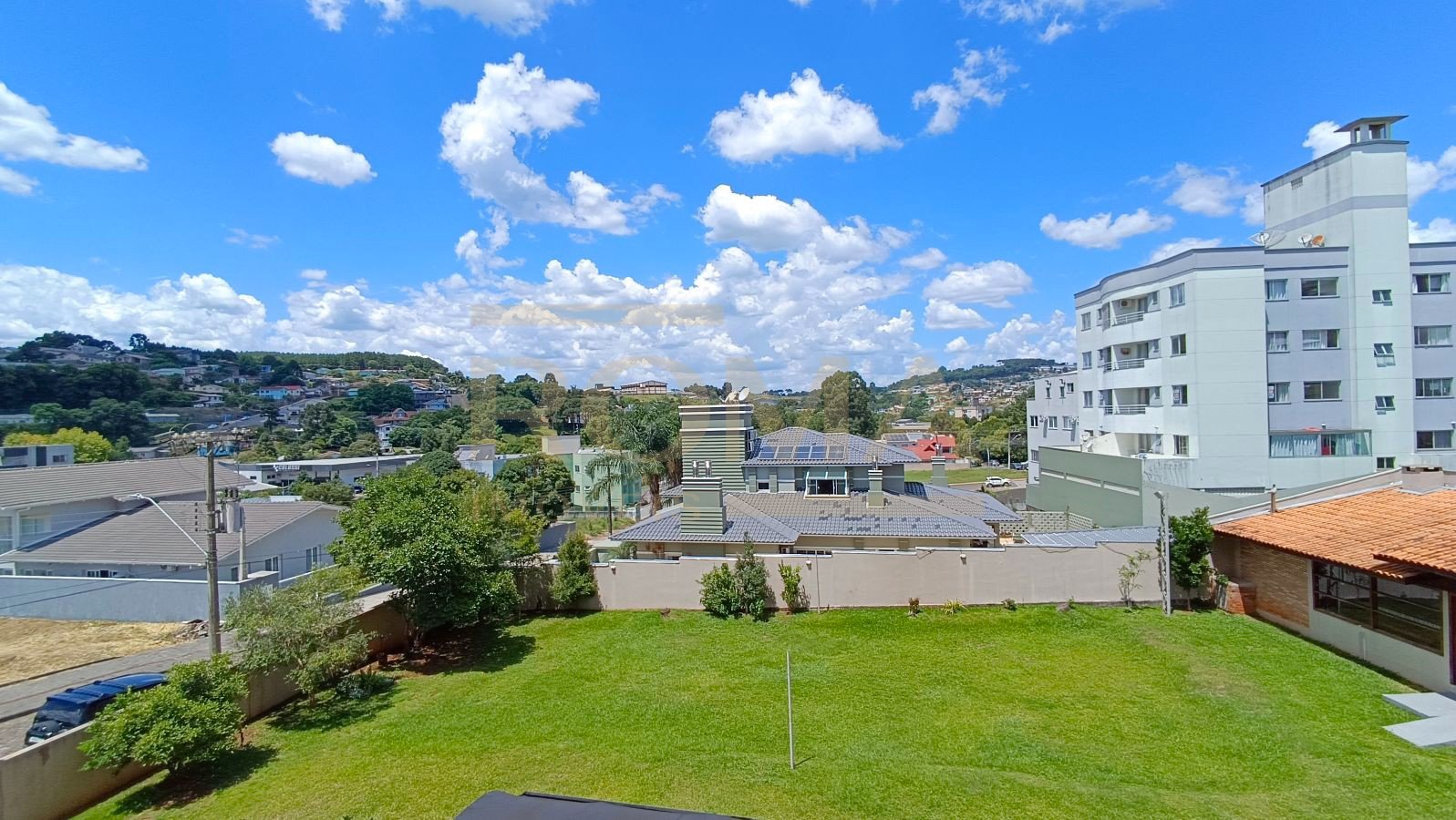APARTAMENTO ESPAÇOSO PRÓXIMO AO FÓRUM — foto 19