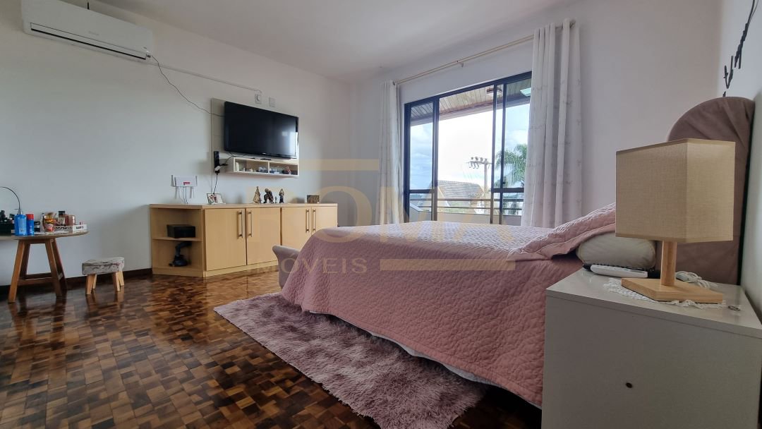 APARTAMENTO SEMI MOBILIADO E ESPAÇOSO COM 3 SACADAS — foto 7