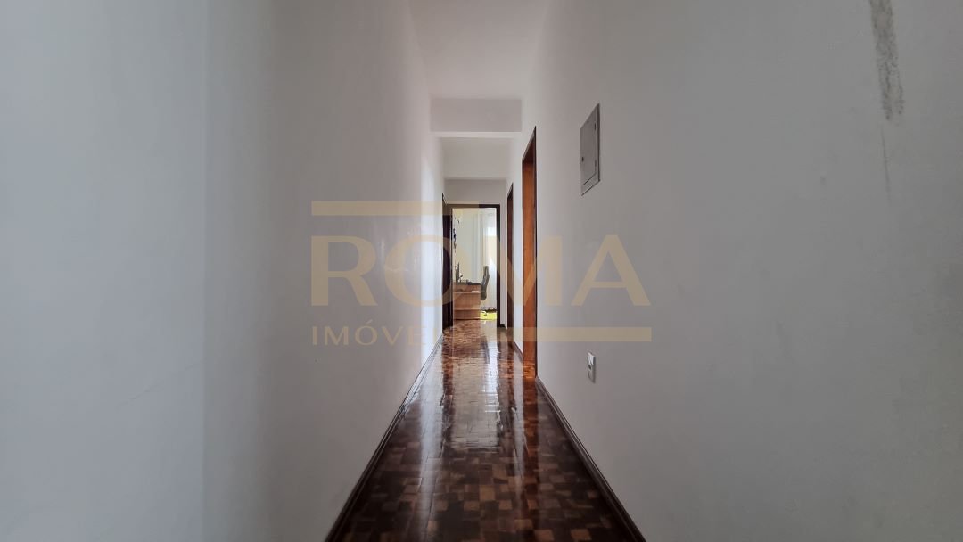 APARTAMENTO SEMI MOBILIADO E ESPAÇOSO COM 3 SACADAS — foto 29