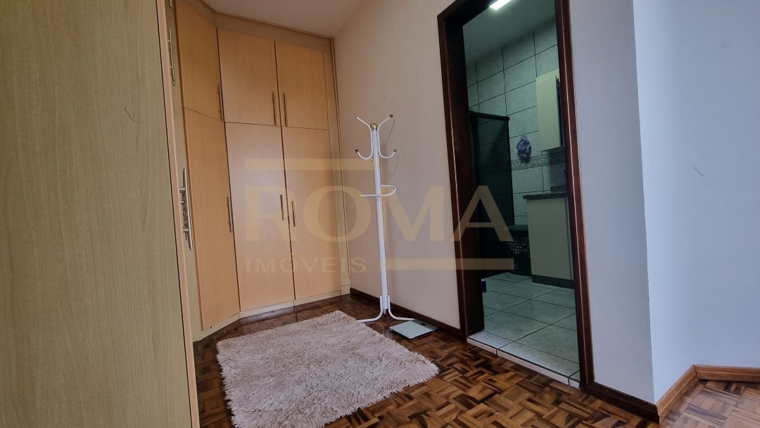 APARTAMENTO SEMI MOBILIADO E ESPAÇOSO COM 3 SACADAS — foto 9