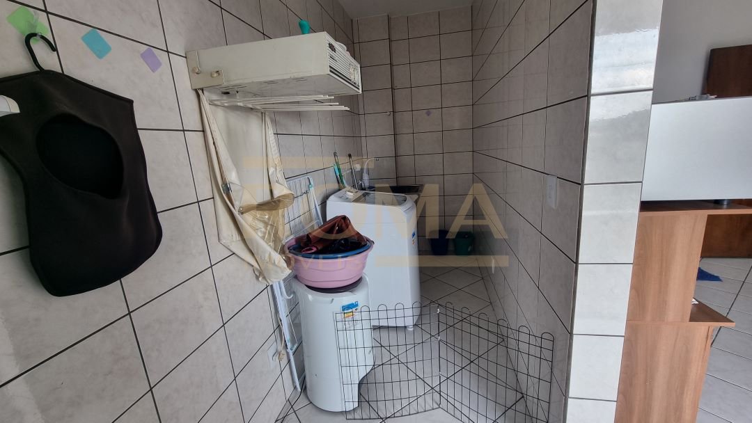 APARTAMENTO SEMI MOBILIADO E ESPAÇOSO COM 3 SACADAS — foto 16