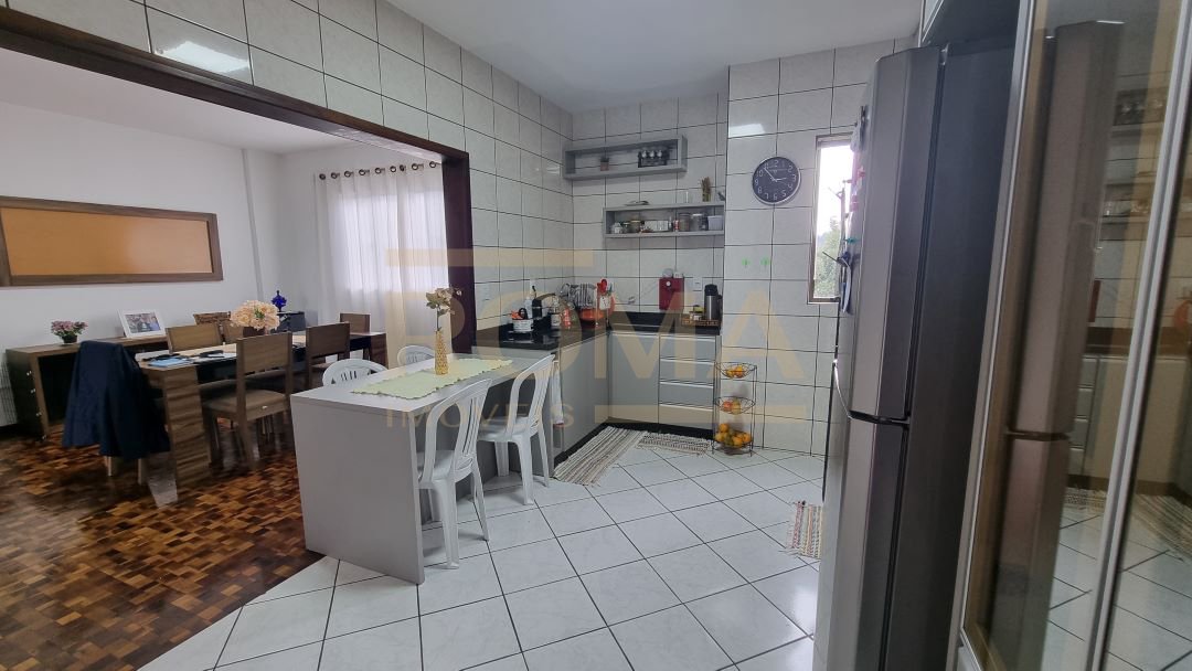 APARTAMENTO SEMI MOBILIADO E ESPAÇOSO COM 3 SACADAS — foto 14