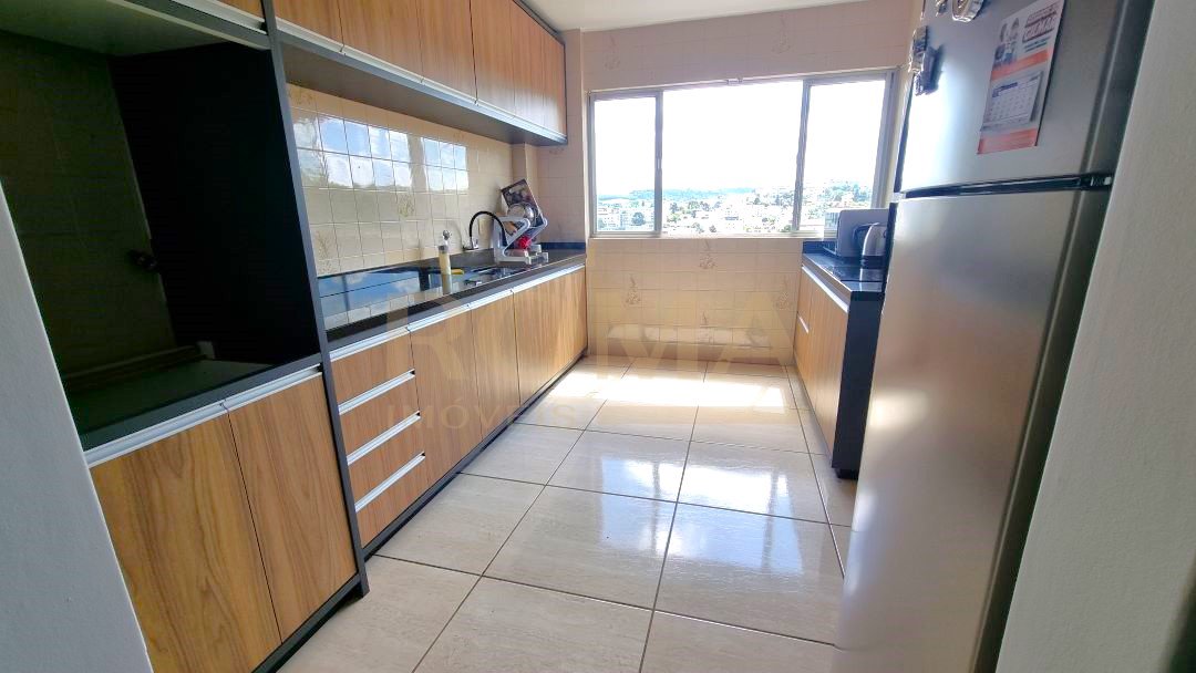 APARTAMENTO GRANDE NO CENTRO DA CIDADE — foto 3
