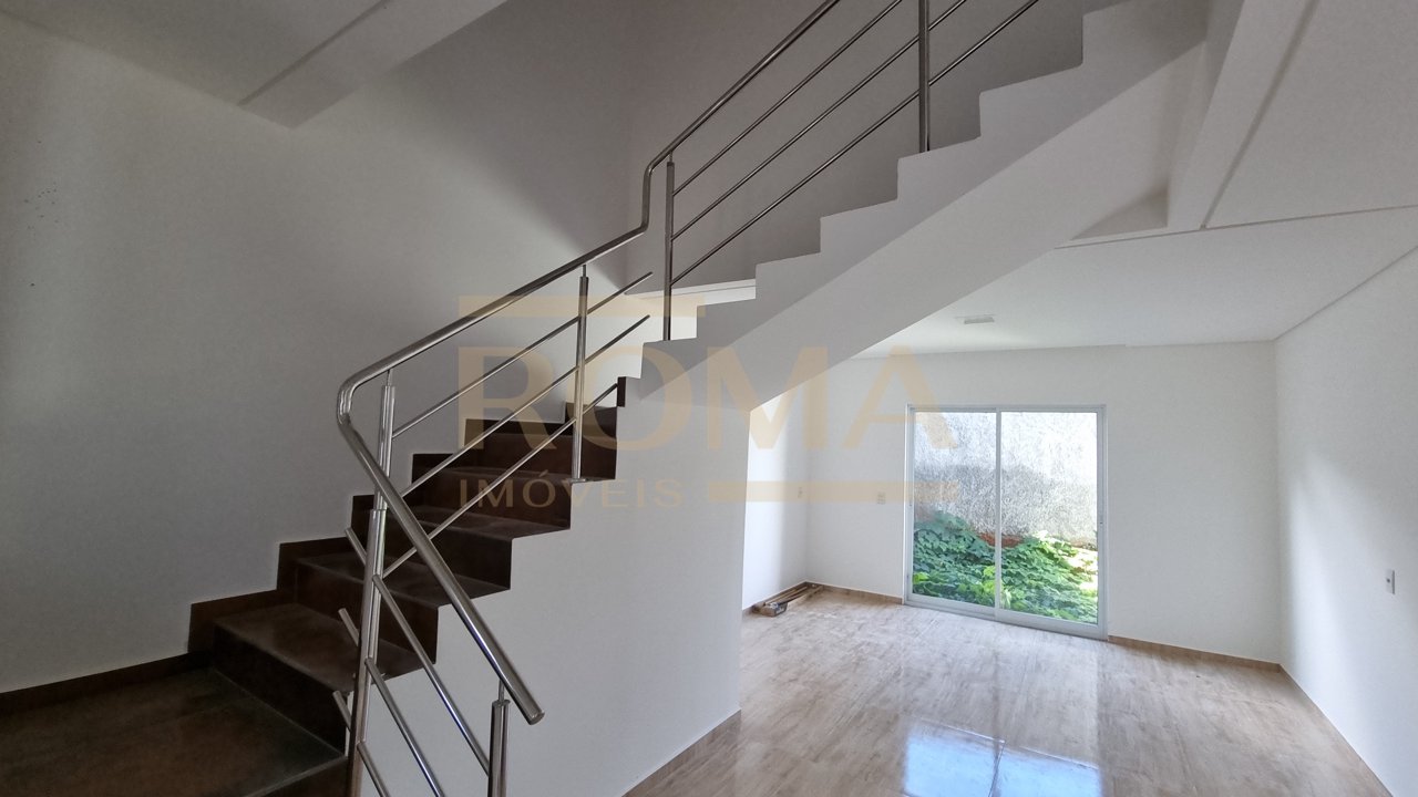 CASA GEMINADA PRÓXIMO AO PARQUE CENTRAL — foto 7
