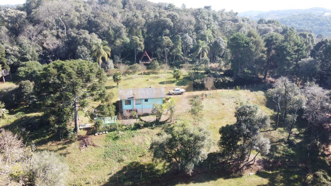 CHÁCARA COM CHALÉ E CASA A 10 MINUTOS DE CAÇADOR — foto 2