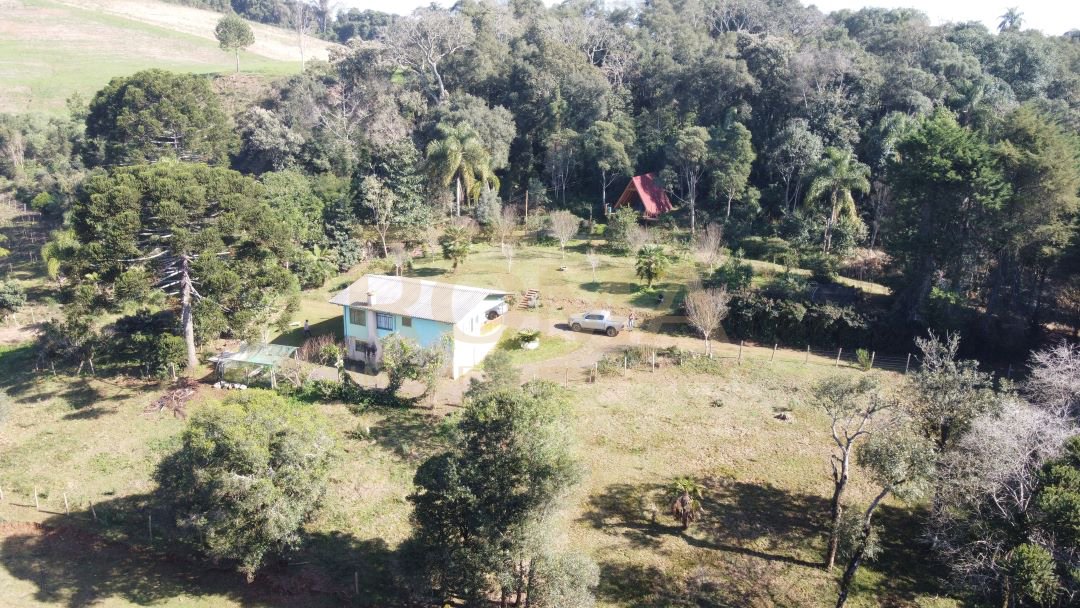 CHÁCARA COM CHALÉ E CASA A 10 MINUTOS DE CAÇADOR — foto 13