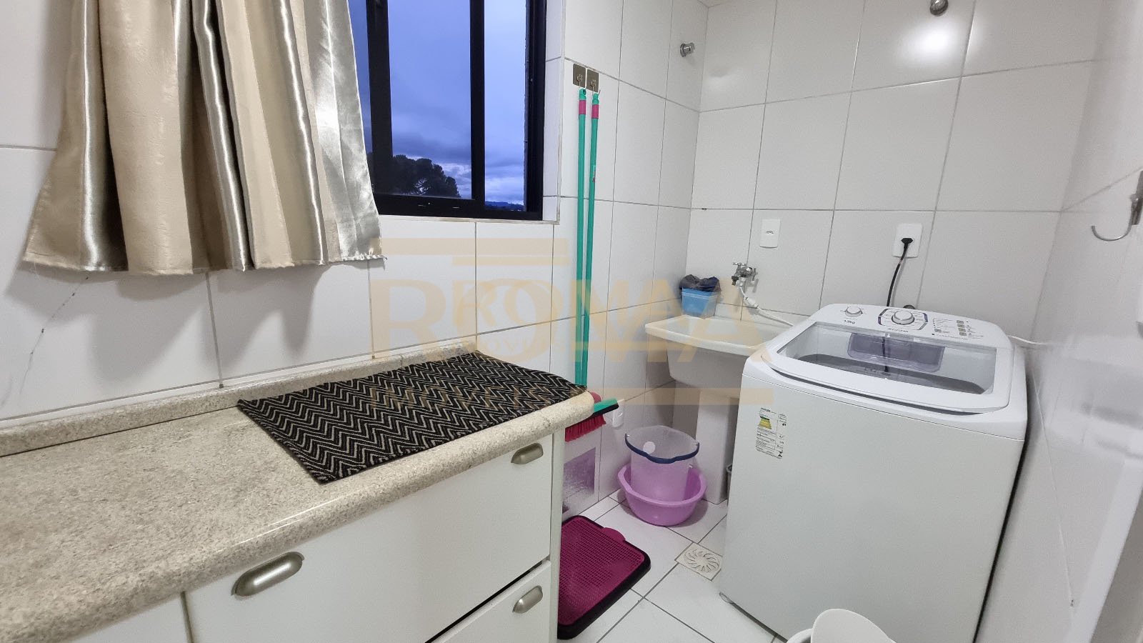 APARTAMENTO DUPLEX COBERTURA COM PARCIAL DO TETO EM VIDRO — foto 28