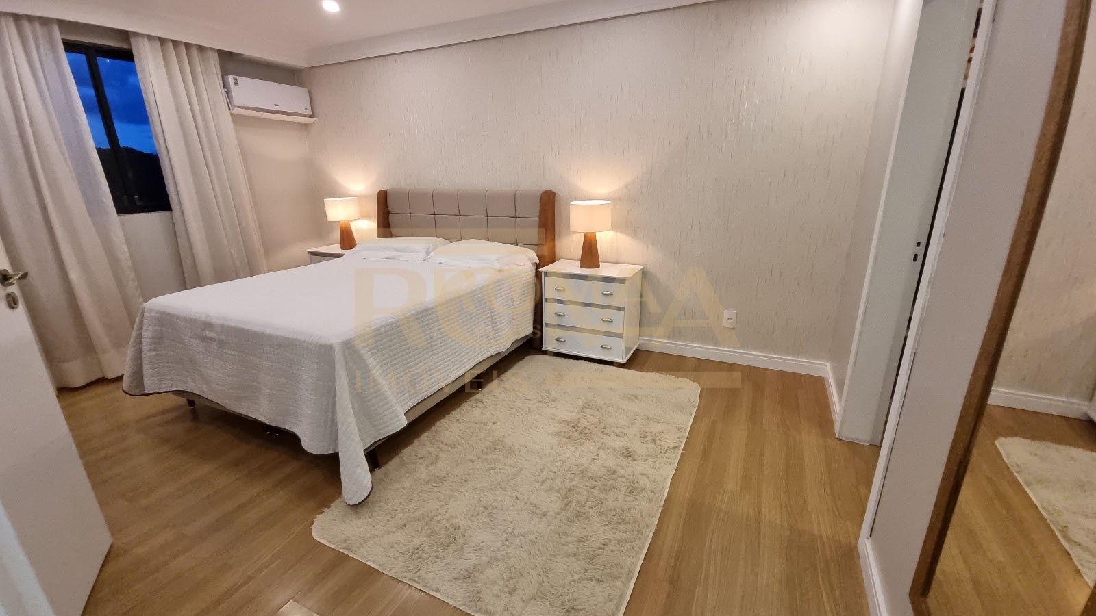 APARTAMENTO DUPLEX COBERTURA COM PARCIAL DO TETO EM VIDRO — foto 7