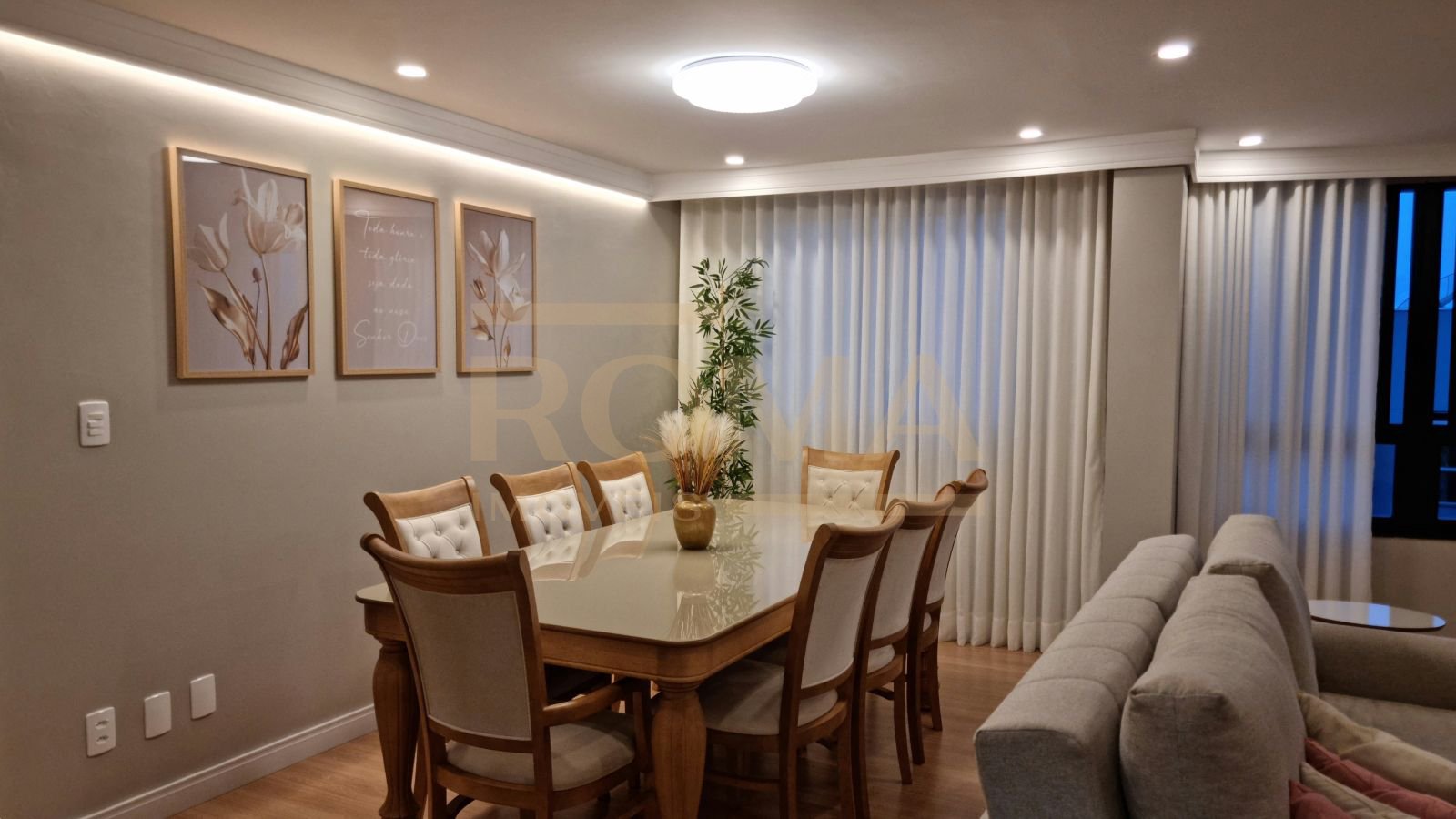 APARTAMENTO DUPLEX COBERTURA COM PARCIAL DO TETO EM VIDRO