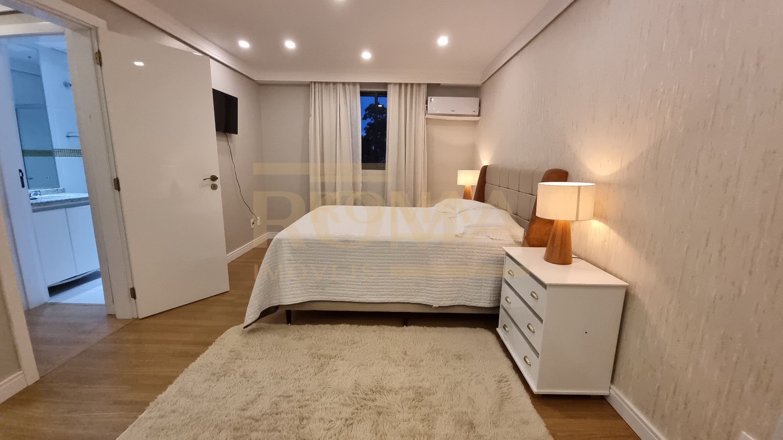 APARTAMENTO DUPLEX COBERTURA COM PARCIAL DO TETO EM VIDRO — foto 11