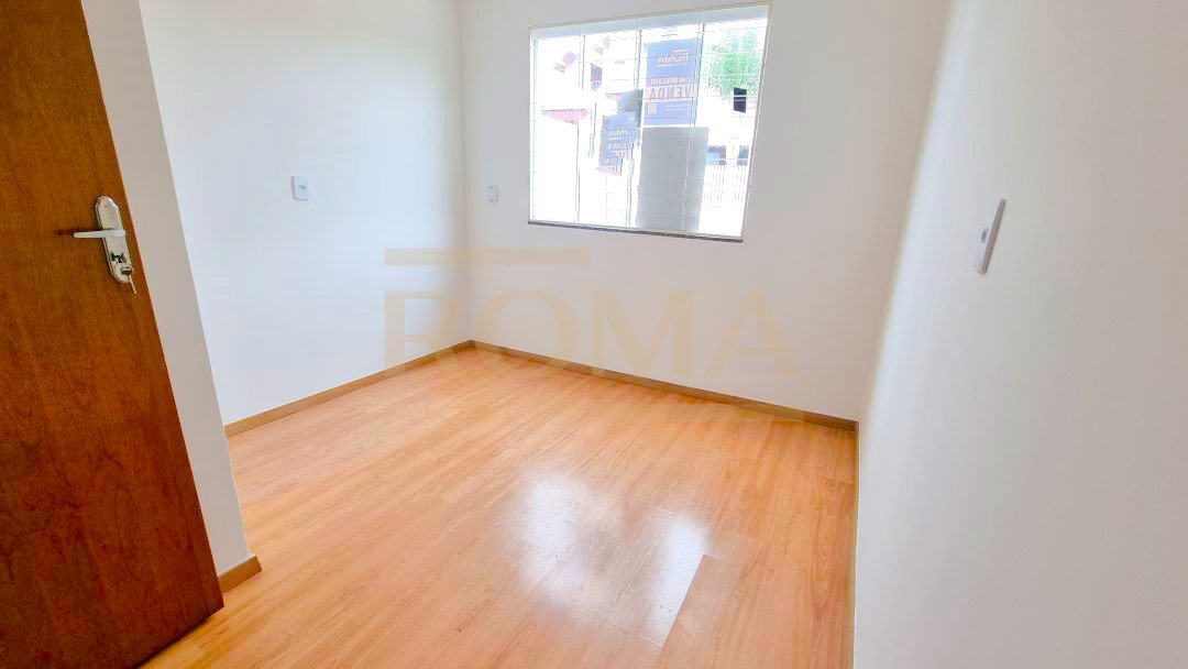 CASA DE 2 PAVIMENTOS COM 3 QUARTOS — foto 10