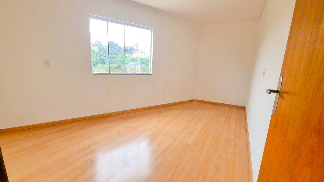 CASA DE 2 PAVIMENTOS COM 3 QUARTOS — foto 8