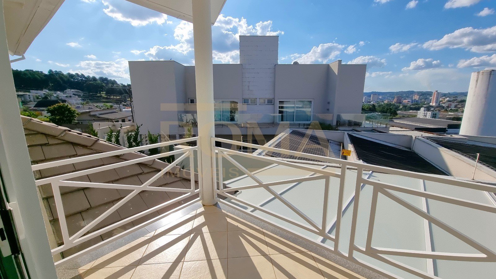 CASA ALTO PADRÃO ESTILO AMERICANA — foto 12