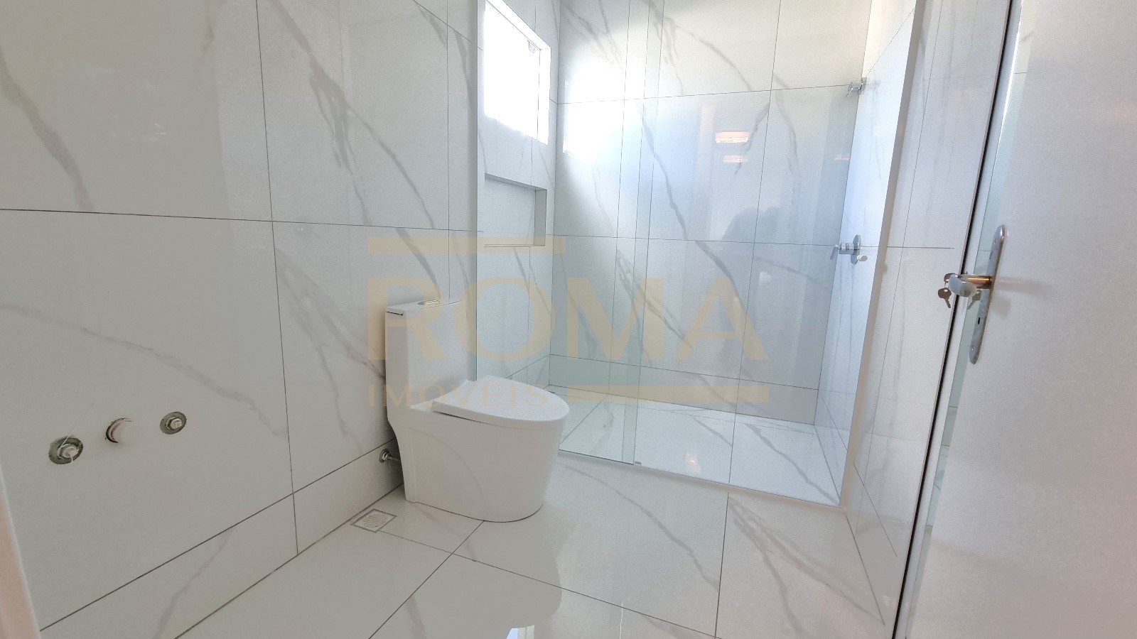 CASA ALTO PADRÃO ESTILO AMERICANA — foto 3